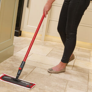 1-2 Spray Mop Head & Handle - Image 2