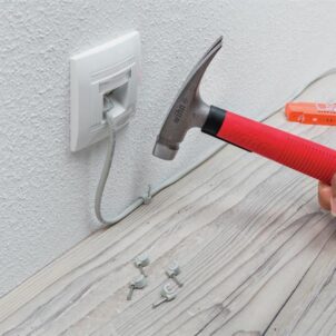 Electrician's Hammer 300g - Image 2