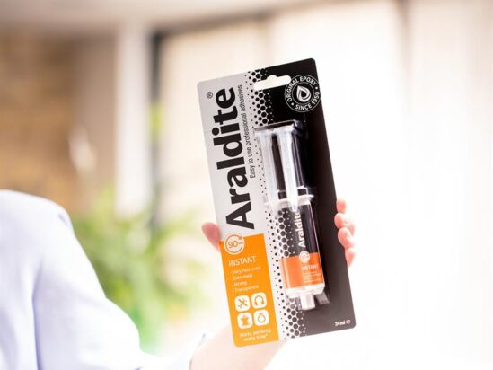 Instant Epoxy Syringe 24ml - Image 8