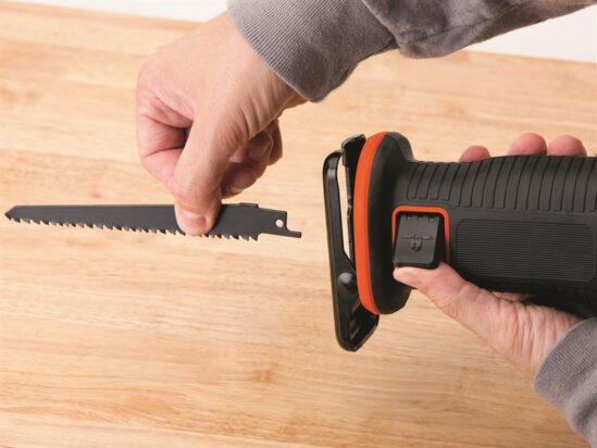 BDCR18C1 Reciprocating Saw 18V 1 x 1.5Ah Li-ion - Image 5