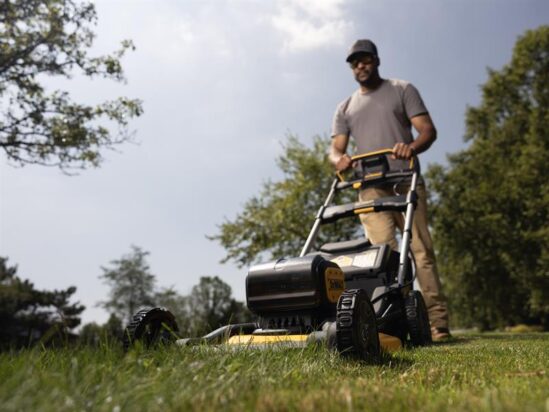 DCMWP134N XR Push Mower 2 x 18V Bare Unit - Image 5