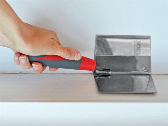 Internal Corner Trowel Stainless Steel Soft Grip Handle 4 x 3 x 3in - Image 7