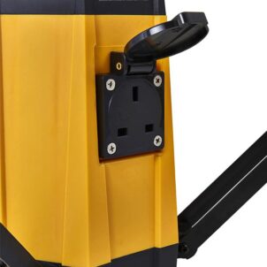 Plasterer's Area Light with Outlet Socket 4500 Lumens - Image 3